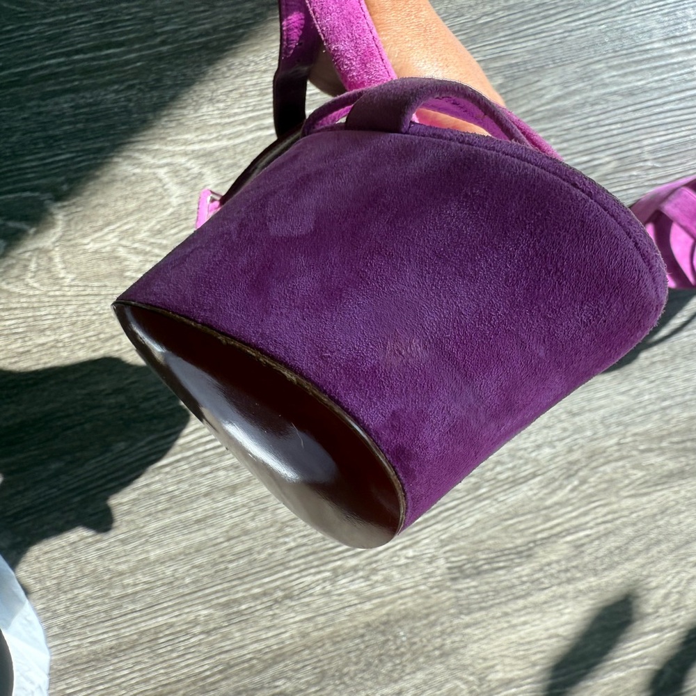 Christian Louboutin Elegant Purple Platform Sandals - Picture 3 of 7